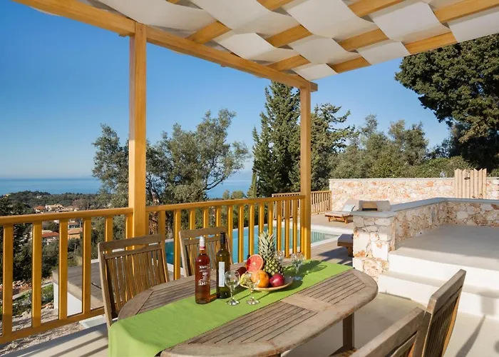 Sole By Vintage Travel * Tsoukaládhes